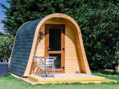 HTanner-Farm-glamping_pods
